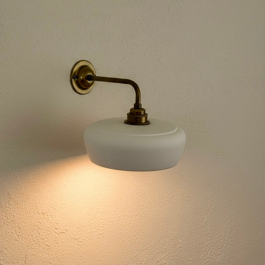 CRINIS minimalist wall light with white shade
